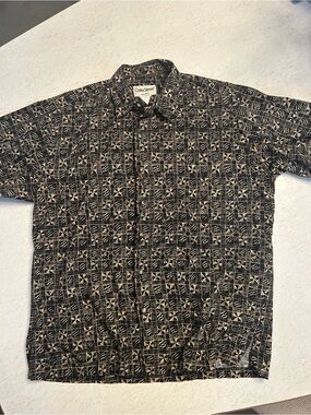 Black Hawaiian tiki Short-Sleeve Button-Up Shirt